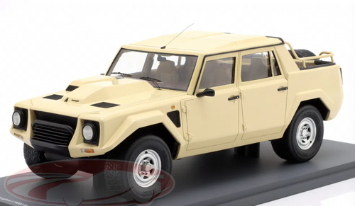 鈴木 1/18 Schuco 1987 Lamborghini LM002 (Saudi Arabian Army Sand Beige