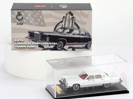 1/64 Sunstar 1979 Lincoln Continental Town Car (White) Diecast Car