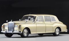 1/18 Dealer Edition 1967 Rolls-Royce Phantom V Hardtop (Gold / Champagne) Diecast Car Model