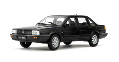 1/18 Welly Classic 1980-1989 Volkswagen VW Passat / Santana (Black) Diecast Car Model