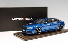 1/18 MOTORHELIX 2017 Audi S8 Plus (Dark Blue) Enclosed Resin Model Limited