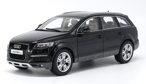 京商 1/18 Audi Q7 2009 graphite gray 1/18 Kyosho 2009 Audi Q7 (Black) Diecast Car Model - LIVECARMODEL.com