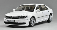 1/18 GTAutos GTA Volkswagen VW Phaeton (White) Diecast Car Model