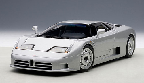 オートアートブガッティ　EB 110 GT ホワイト1:18 AutoArt Bugatti EB110 GT, White 1/18 Diecast Car