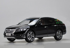 1/18 Dealer Edition Honda Crosstour (Black) w/ Wooden Display Base