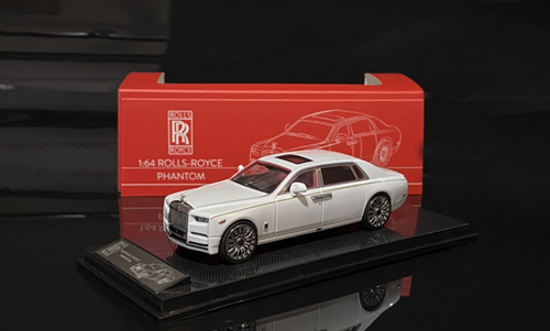 1/64 Rolls-Royce Phantom VIII 8th Generation (Pearl White) Car