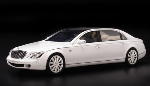 MAYBACH 1/18 純正モデル B66962178 Mercedes White Maybach Landaulet - 1/18 Model