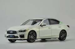 1/18 Dealer Edition Infiniti Q50 Q50S (White) Diecast Car Model