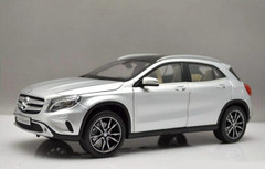 1/18 Dealer Edition Mercedes-Benz GLA (Silver) Diecast Car Model