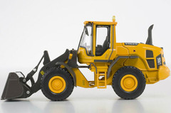 1/50 MOTORART VOLVO L90G Excavator