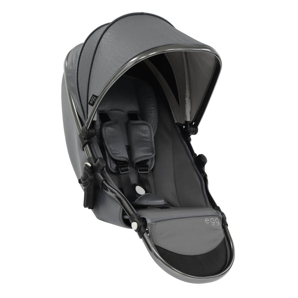 egg pushchair grey