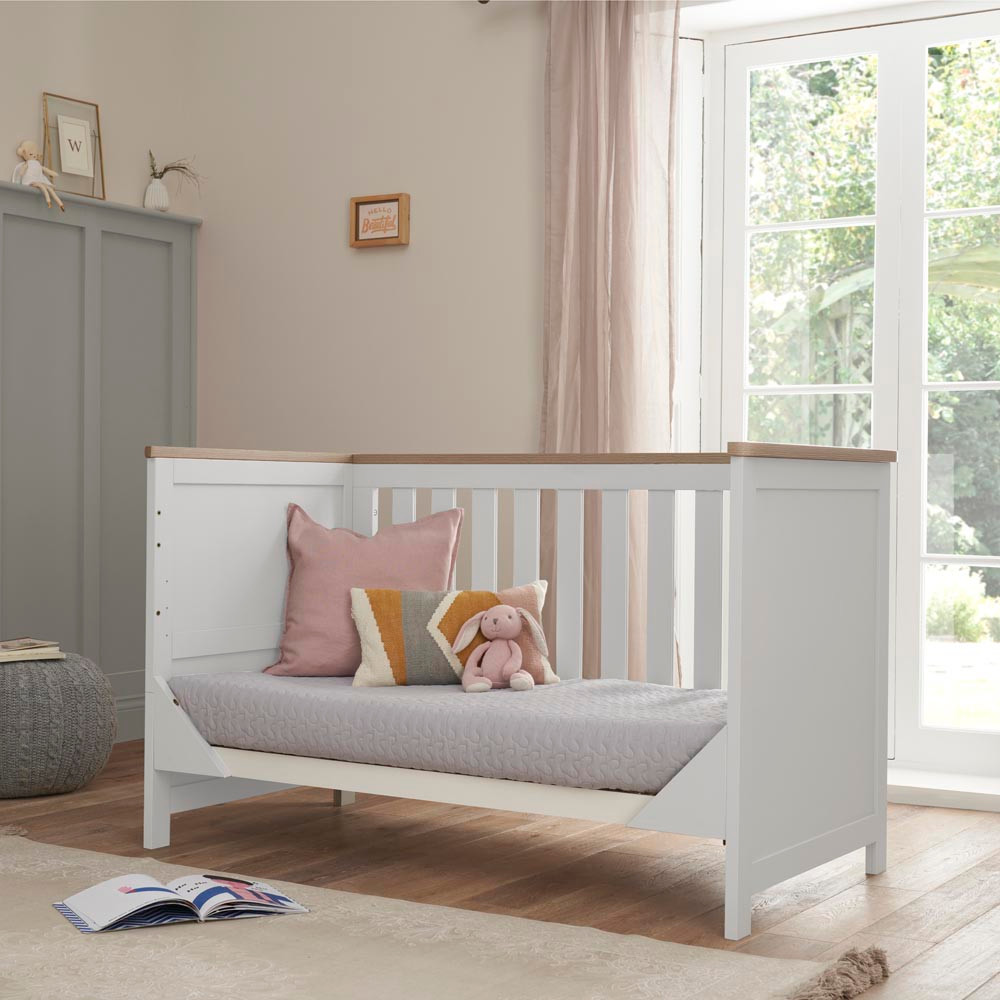 Tutti Bambini Verona Cot Bed White/Oak Winstanleys Pramworld