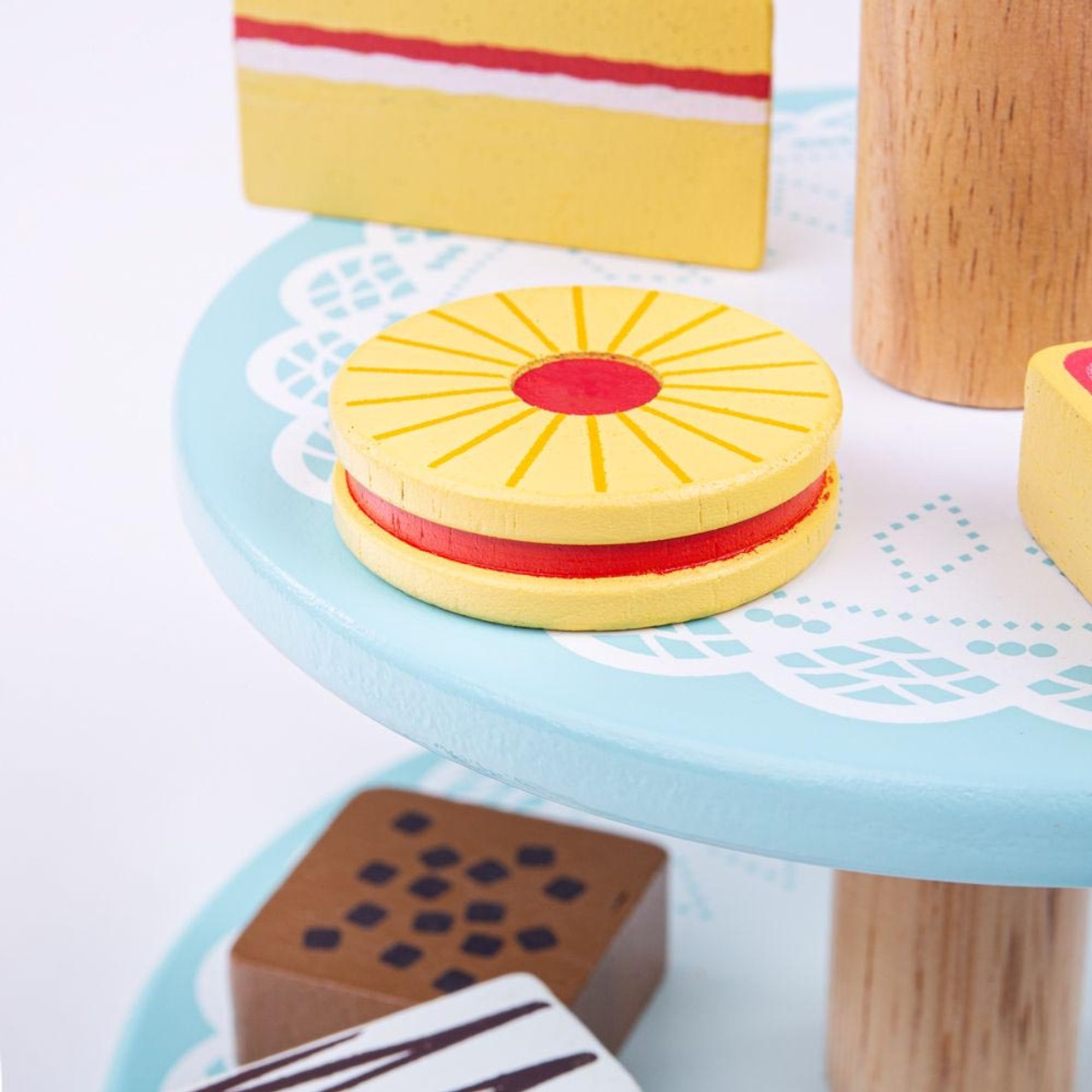 Bigjigs hot sale cake stand