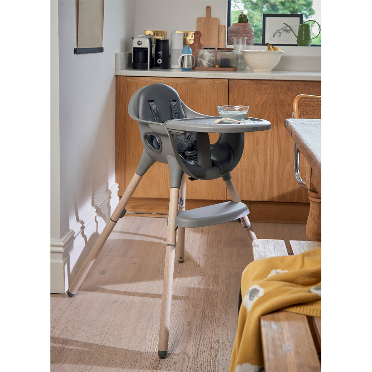 scandi highchair