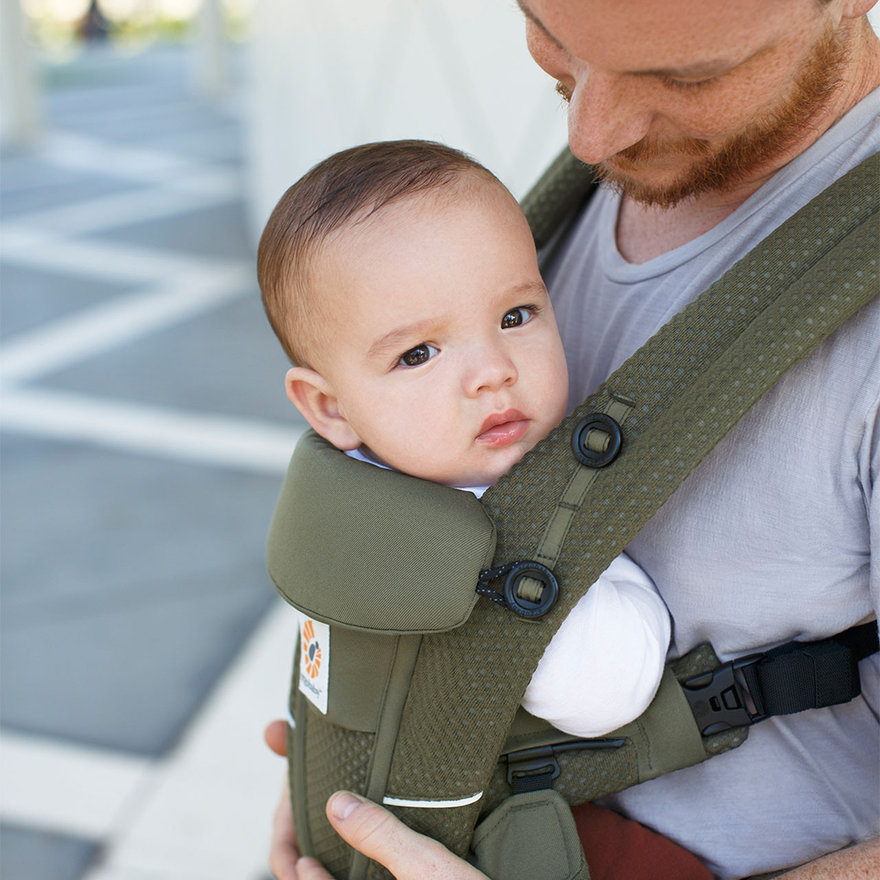 ergobaby エルゴ OMNI breeze OLIVE GREEN Ergobaby Omni Breeze All Carry Positions Breathable Mesh