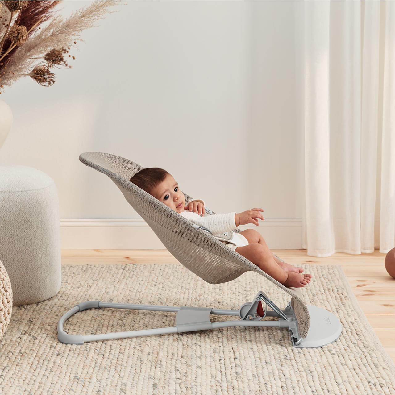 BabyBjorn Bouncer Balance Soft Mesh Grey Beige/White (Grey Frame - Main Image