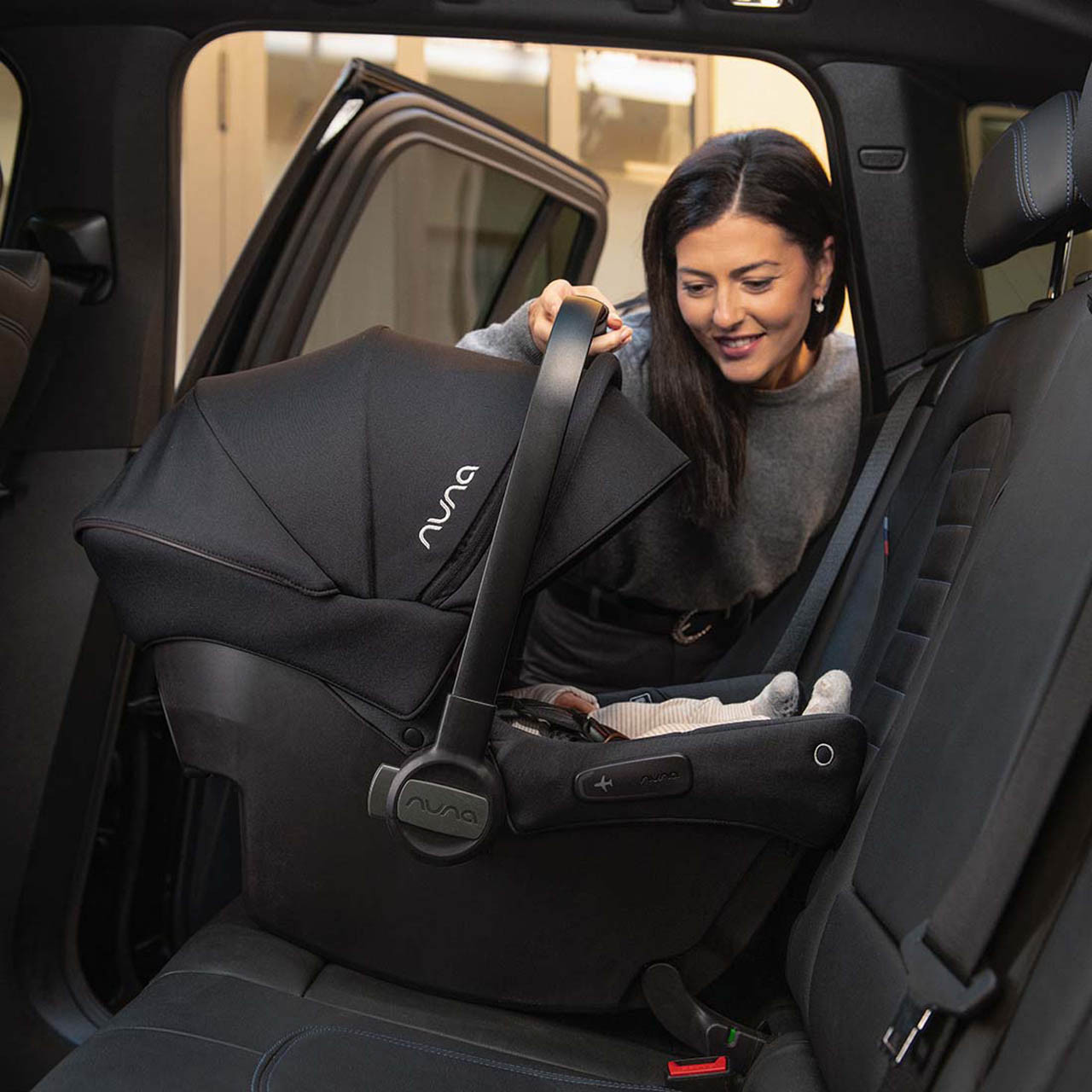 Nuna Pipa URBN i-Size Infant Carrier - Caviar | Winstanleys Pramworld