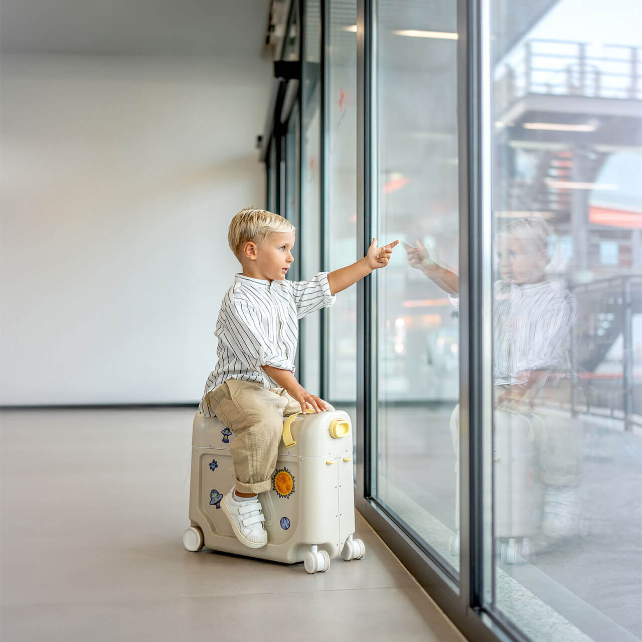 JETKIDS BEDBOX ホワイト Stokke® JetKids™ BedBox™ - Moonglow White | Winstanleys Pramworld