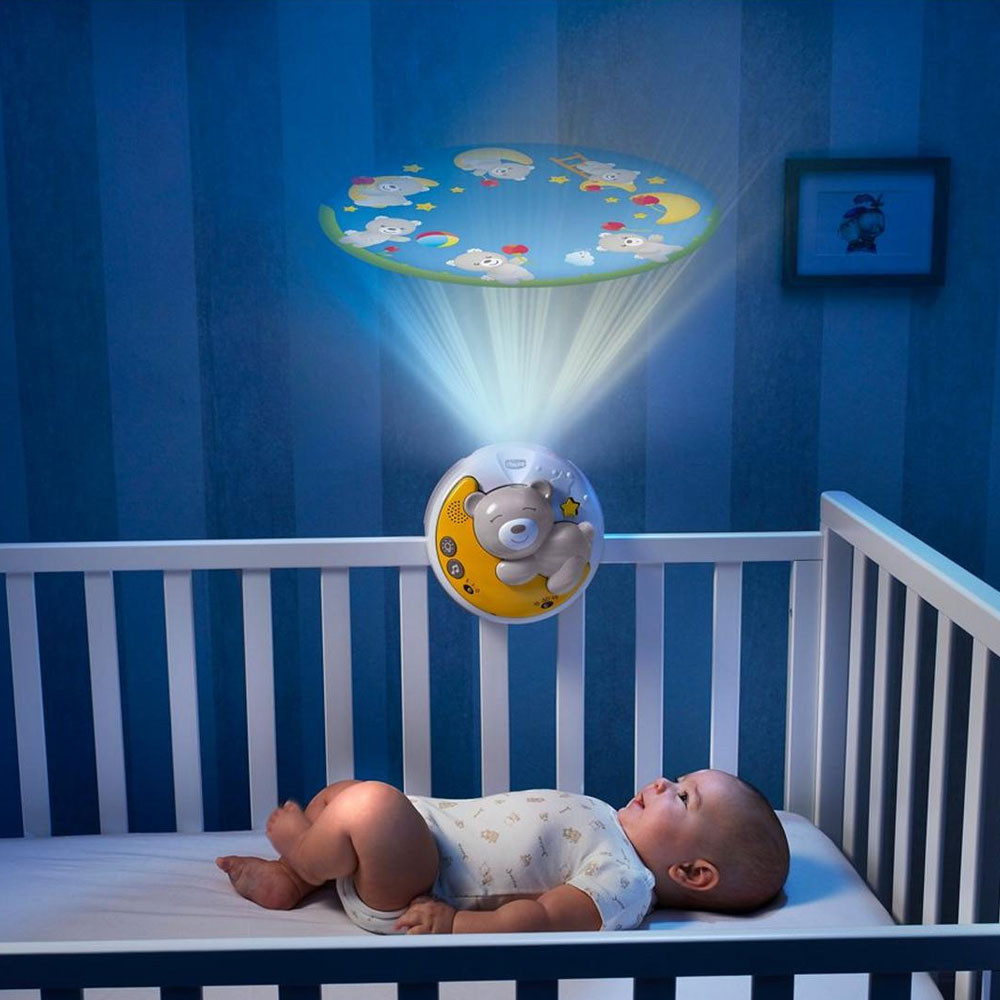 chicco next 2 stars cot projector