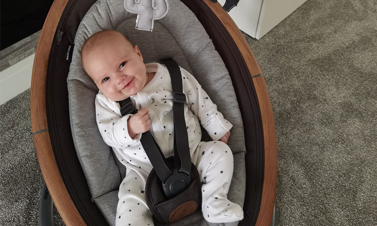 Kat Gibbs Reviews the Maxi Cosi Cassia Swing