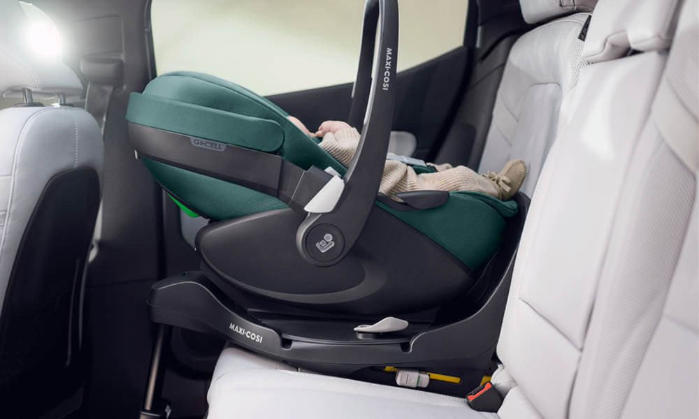 Maxi-Cosi Pebble 360 Pro² & FamilyFix 360 Pro Base: The Car Seat Designed for Easier Everyday Travel