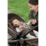 Mamas & Papas Ocarro 2 Special Edition - Crema (lifestyle)