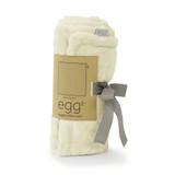 egg® Deluxe Blanket