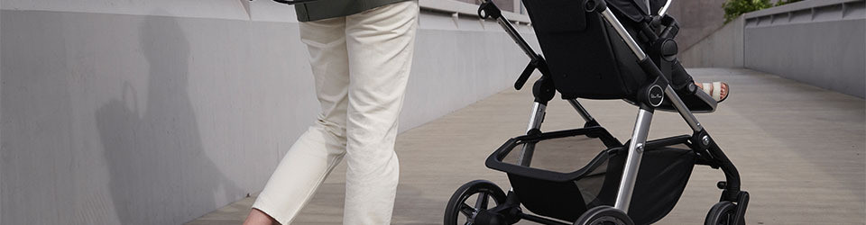 Silver Cross Pioneer Combinations at Winstanleys Pramworld