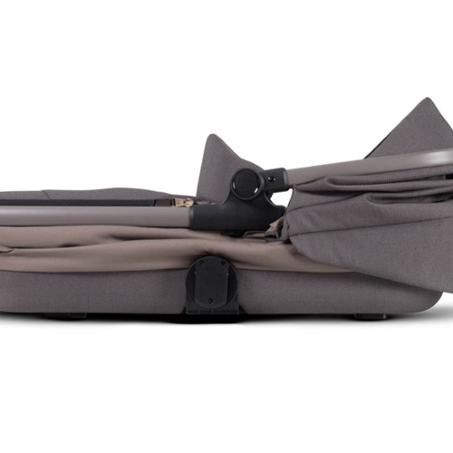 Silver Cross Reef First Bed Folding Carrycot Earth