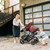 Uppababy VISTA V2 Duo - Lucy (lifestyle)