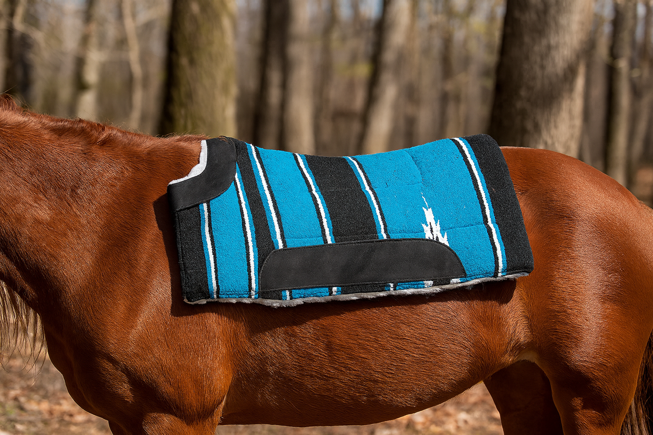 Premium Navajo Western Saddle Pad with cut back & fleece underlay. Designed for high-withered horses, durable, shock-absorbent & breathable.