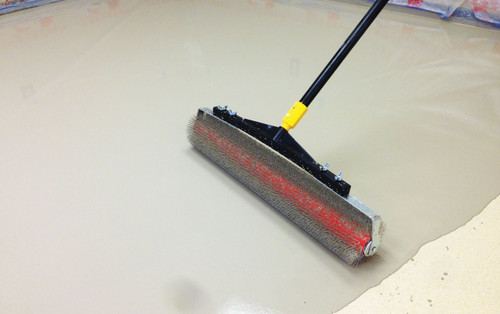 TRU Self-Leveling Spiked Roller