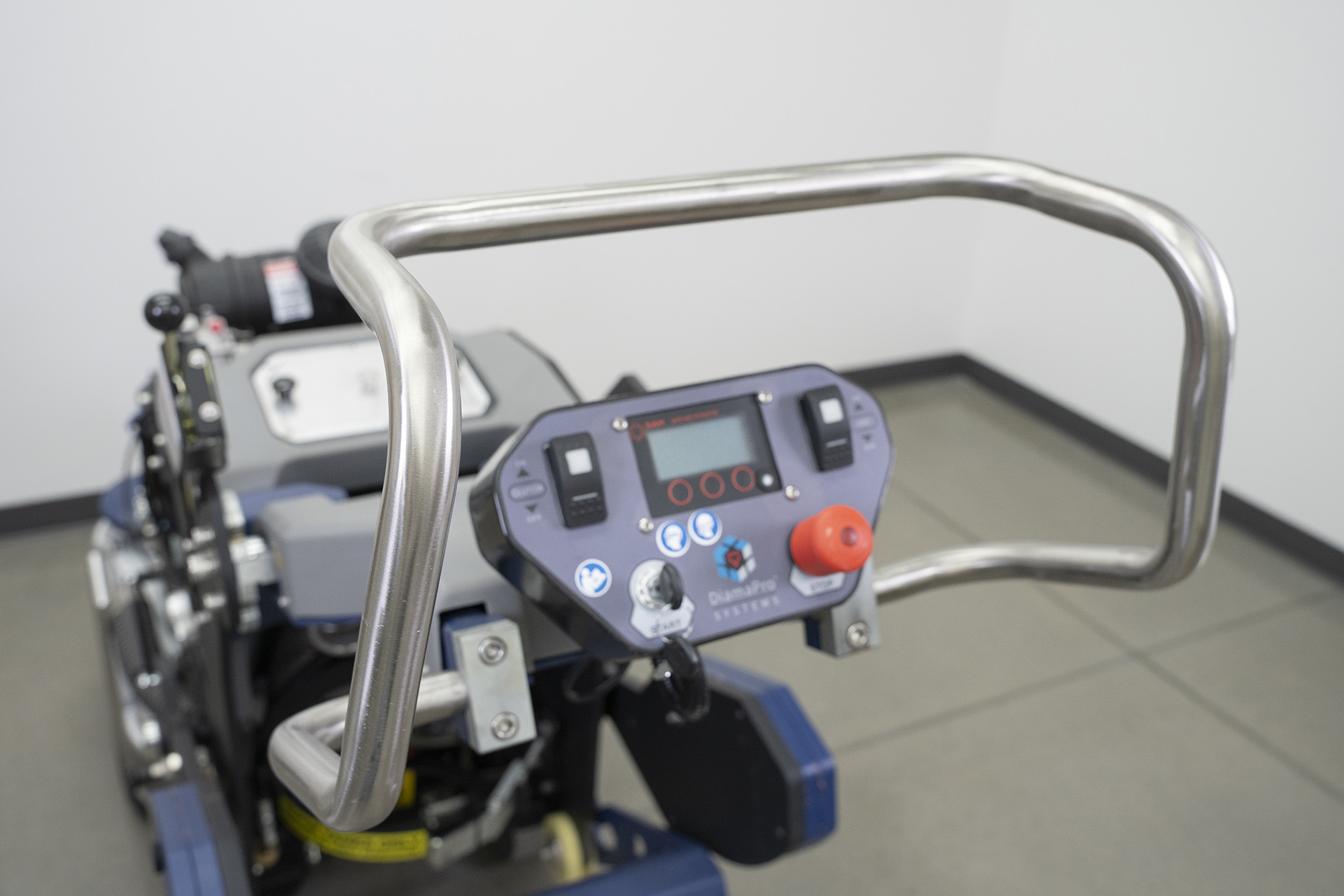 クレア ページ DX26-P Propane Grinder - Niagara Machine, Inc Online Store.