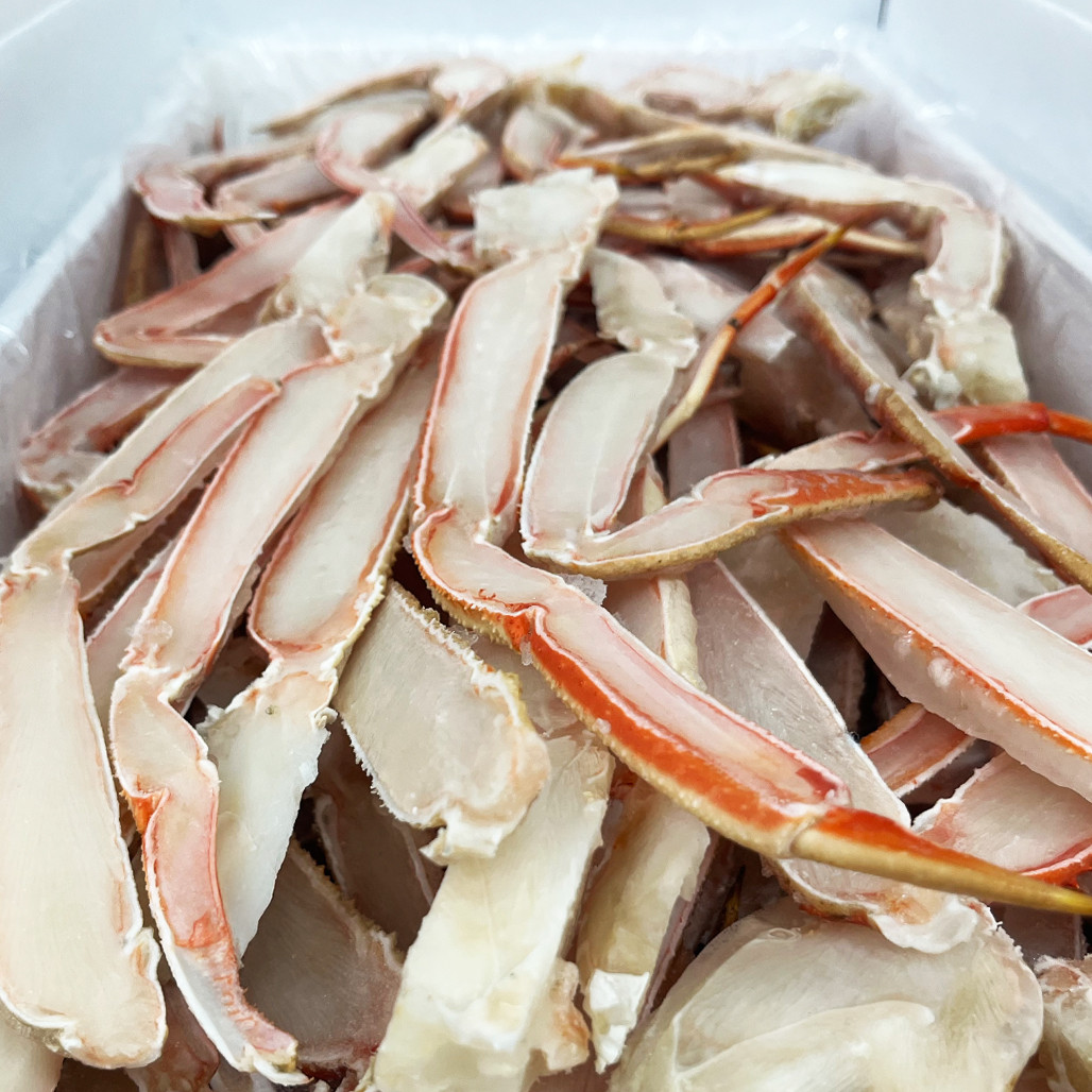 20 lb Case - Split Alaska Giant Snow Crab (Bairdi) | FishEx Seafoods
