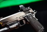 Alchemy Custom Weaponry Quantico HiCap Carry Commander, w/ Trijicon SRO 2.5 MOA & SureFire X300 Turbo B, 9MM, Threaded Barrel, 17 Rds 