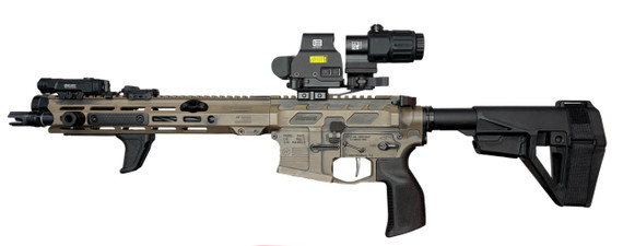 Mustang Armament Chesty Series w/ EOTech EXPS2-2 & 3X Magnifier, 5.56 NATO, 12.50" Barrel, 30 RDs, Distressed FDE 