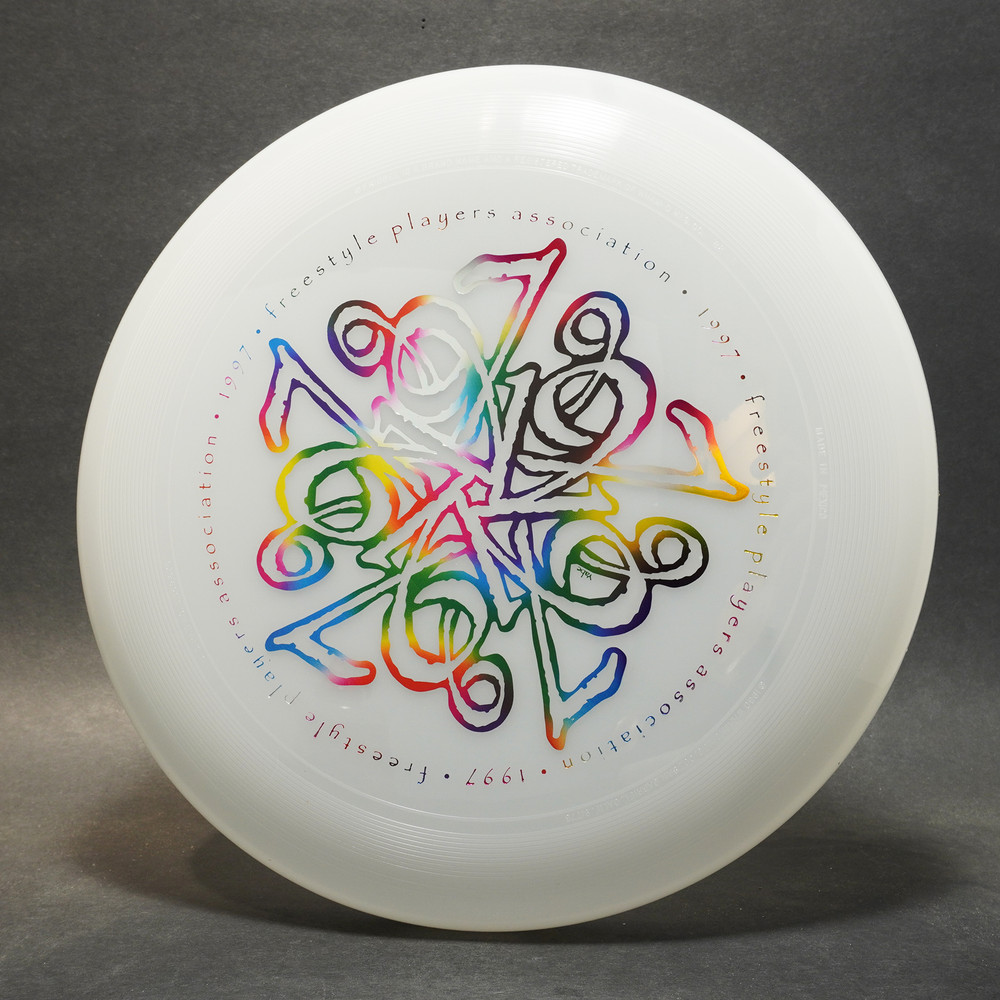 Wham-O World Class Frisbee (82 E) Freestyle Players Association '97 Rainbow Stamp