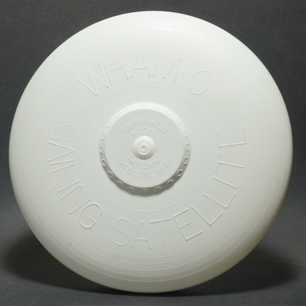 Wham-O Saling Satellite Tournament Model Re-Issue