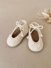 knit baby shoes