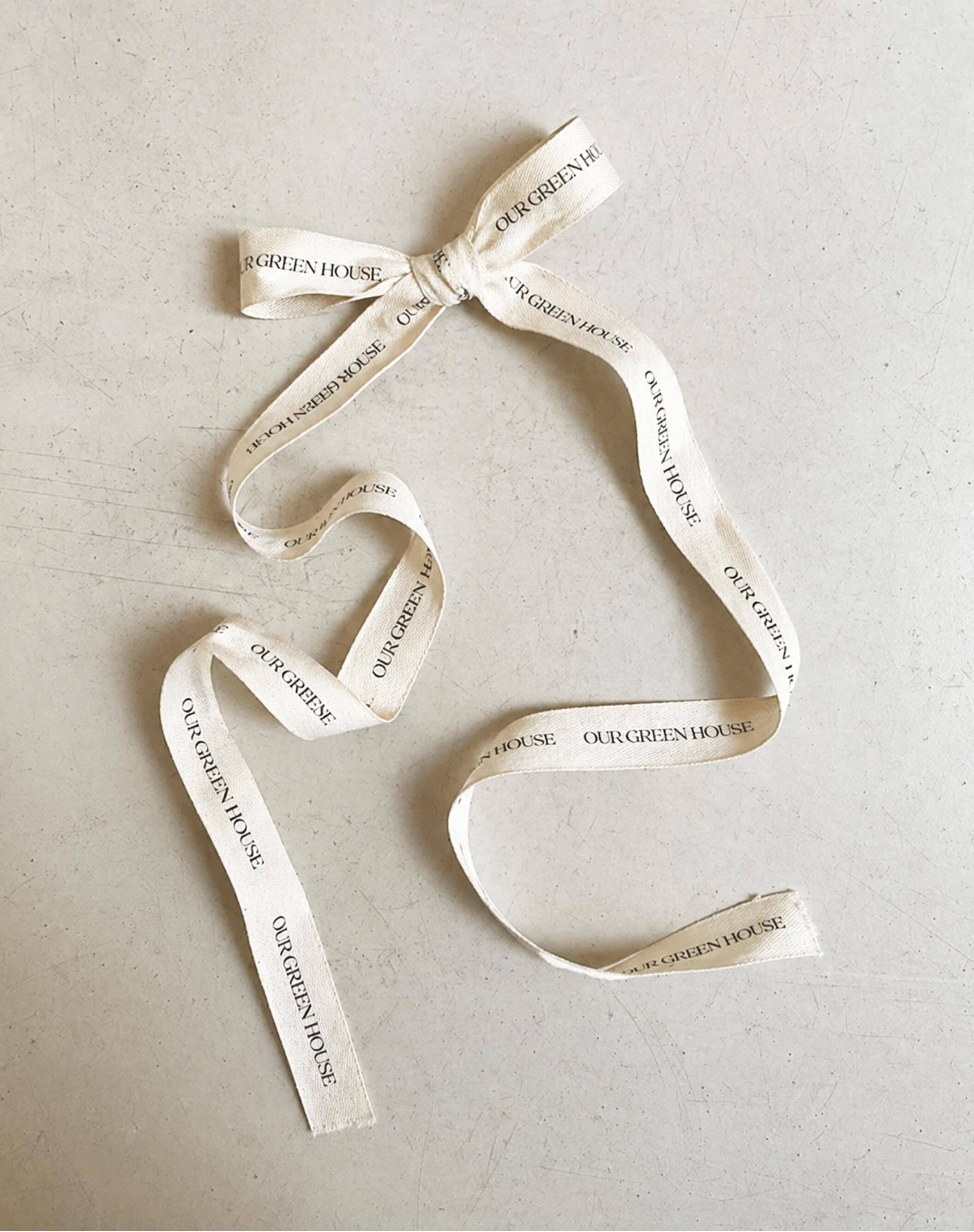 Ribbon detail