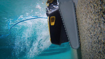 Dolphin Triton PS Plus Ig Robotic Pool Cleaner