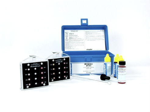 Taylor Chlorine DPD (0.2-3.0 ppm) & pH Commercial Test Kit K-1762
