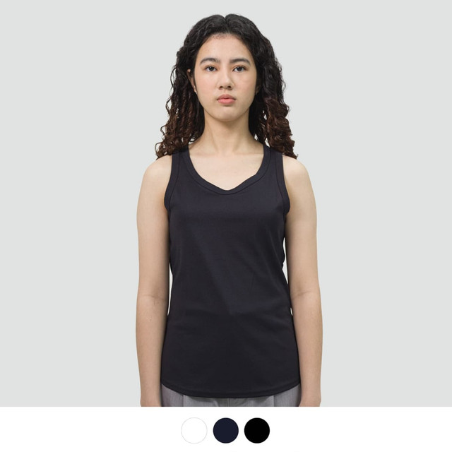 A black women's sports tank top with a scoop neckline and a slim fit, featuring a logo.