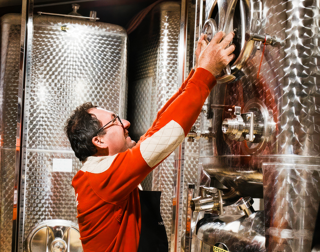 Photo of the wine producer of Coteaux d’Aix-en-Provence Blanc Domaine Val de Caire 2025
