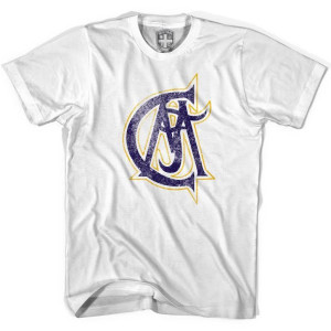 Real Madrid CAA Vintage Soccer Crest T-shirt - White Real Madrid CAA Vintage Soccer Crest T-shirt - White