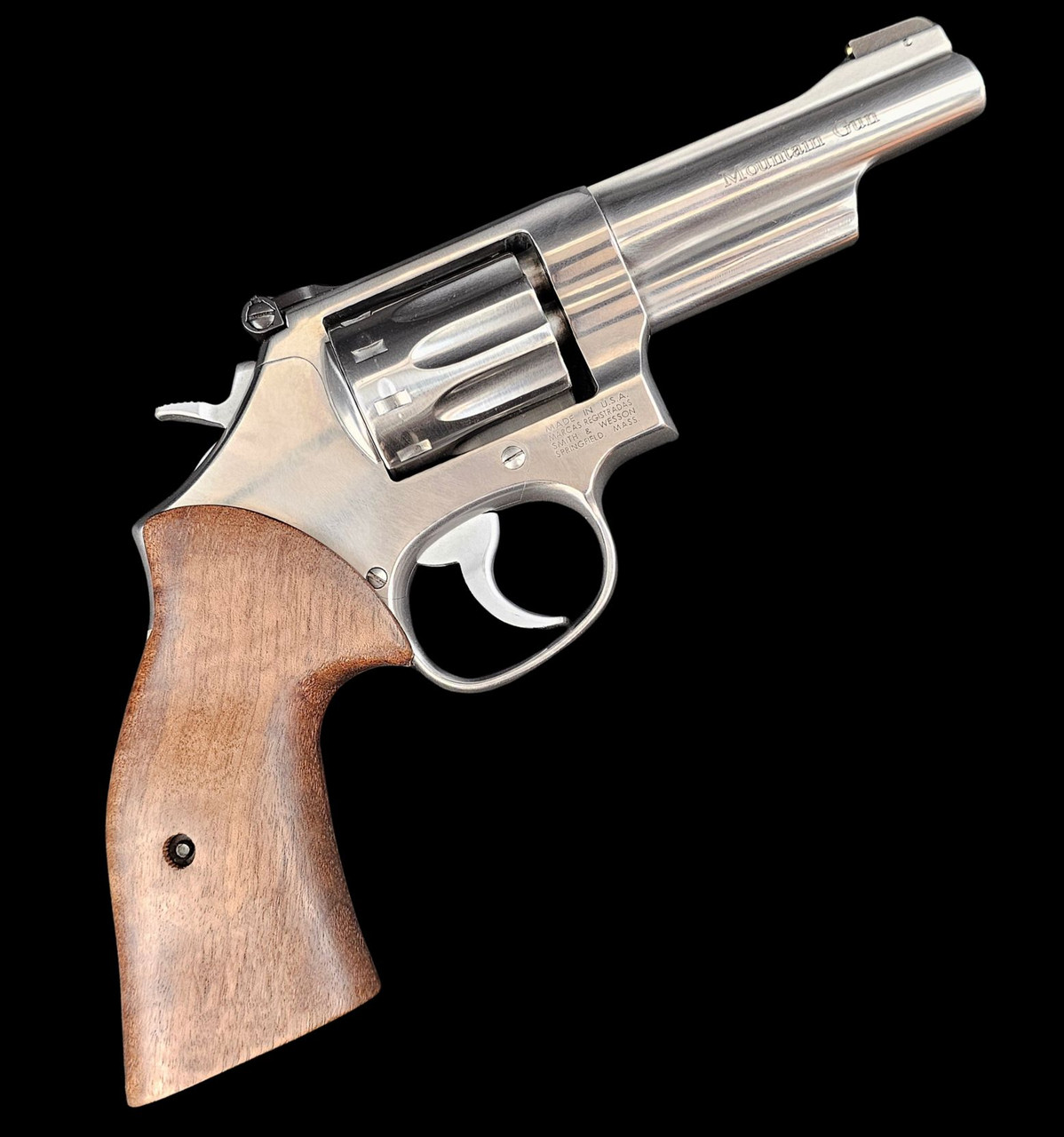 Smith & Wesson 617-7 Mountain Gun .22LR Revolver