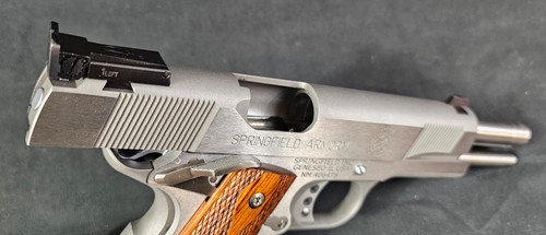 Springfield 1911-A1 .45 ACP - Action
