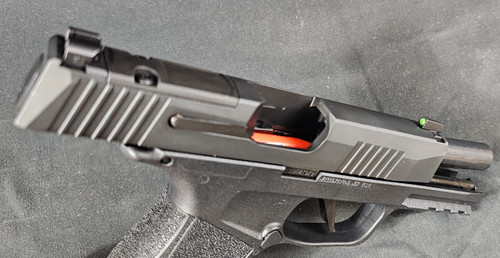 Sig Sauer P365 X Macro 9MM - Action