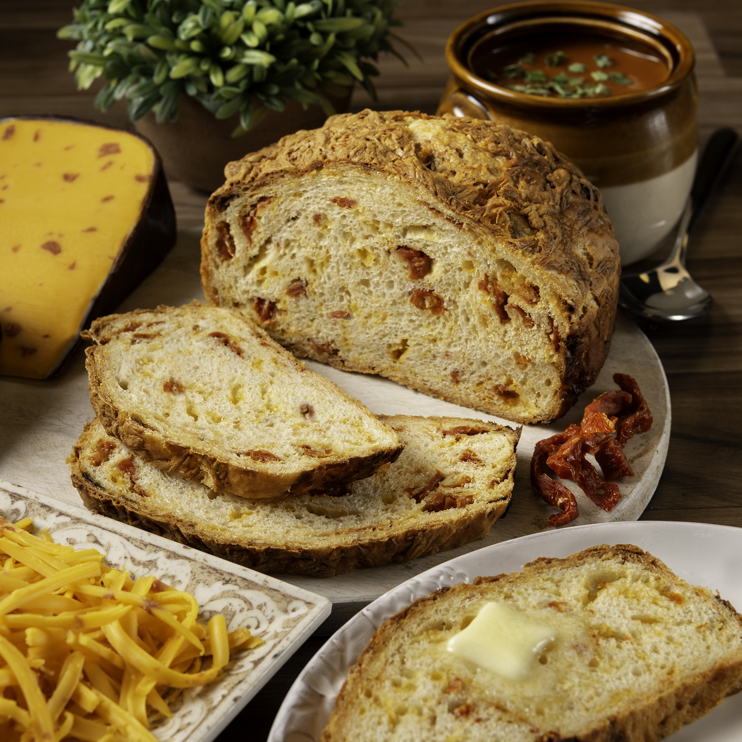 Pepperoni Cheddar & Tomato Bread