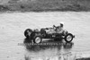 64564 - G. Lavingston, Standard - Hume Weir 20th September 1964 - Photographer Bruce Wells